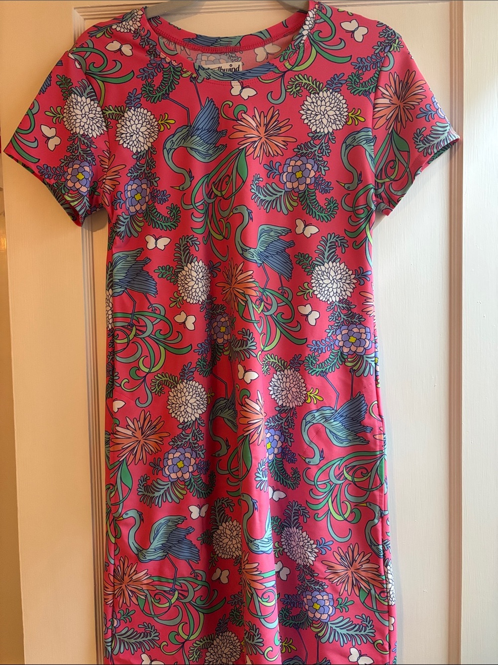 Southwind Woman’s Bright Pink Floral Crane Print Dress